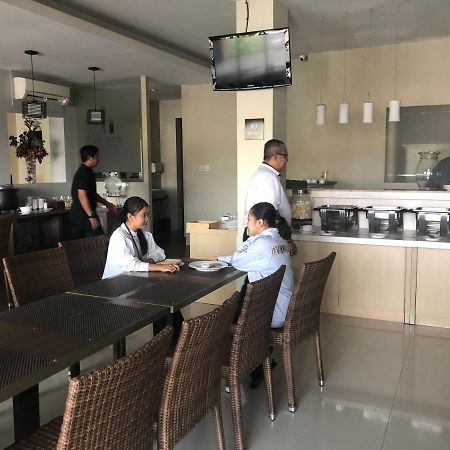 ฮาร์ลี่ เรสซิเด้นซ์ Hotel จาการ์ตา ภายนอก รูปภาพ