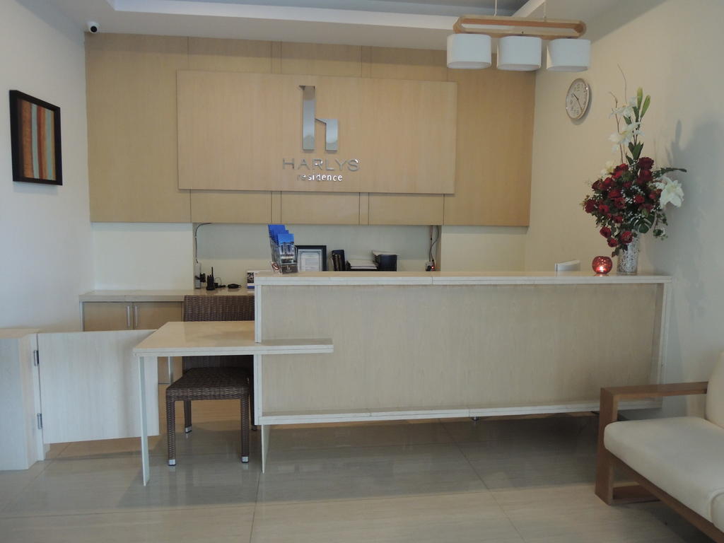ฮาร์ลี่ เรสซิเด้นซ์ Hotel จาการ์ตา ภายนอก รูปภาพ