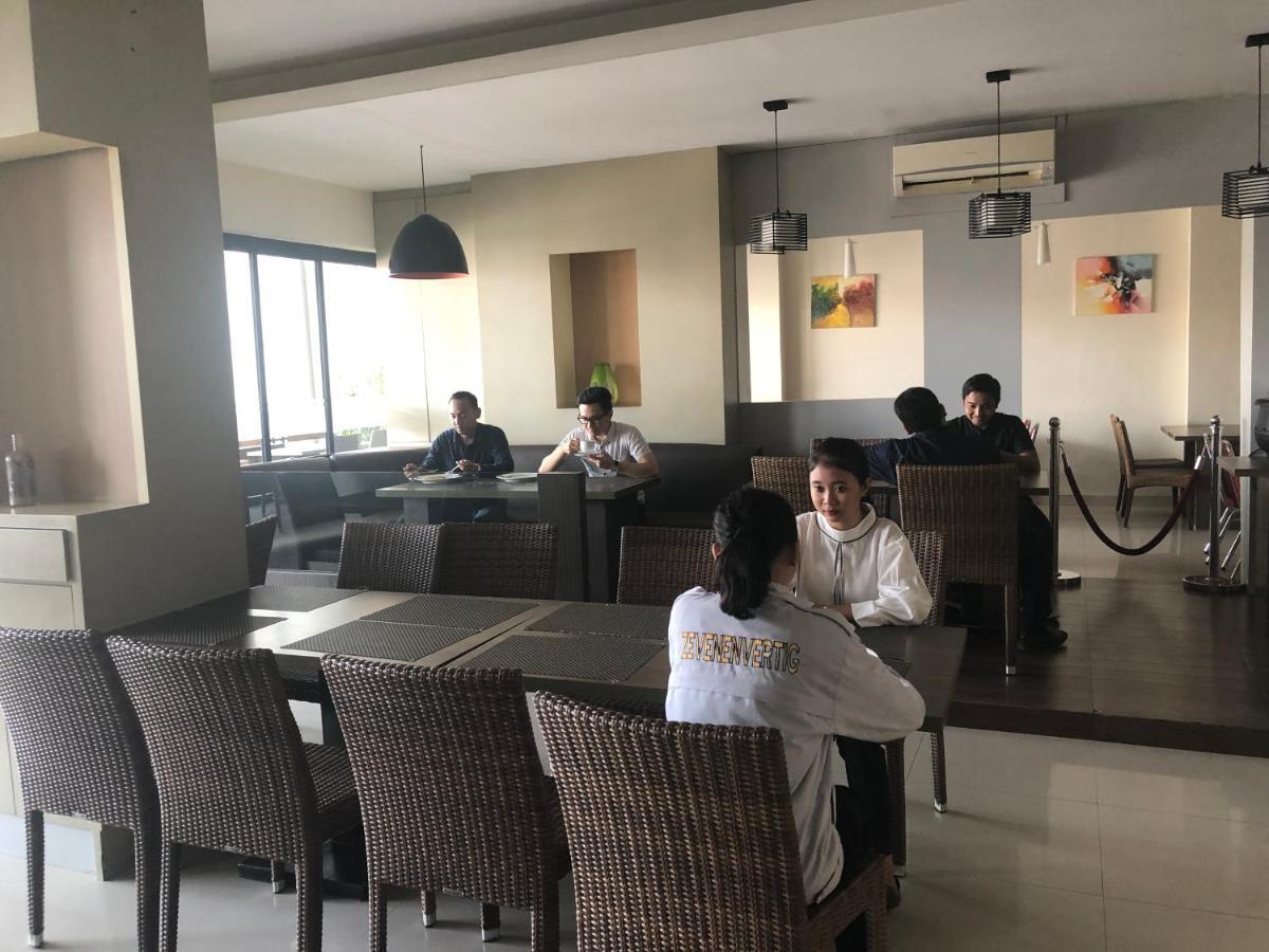 ฮาร์ลี่ เรสซิเด้นซ์ Hotel จาการ์ตา ภายนอก รูปภาพ